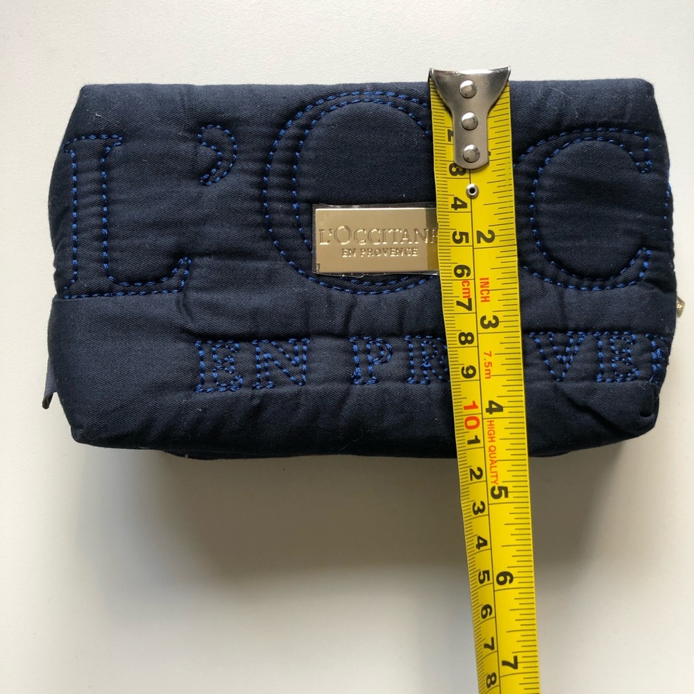 βSOLDβ β¨2/$15 π L'Occitane Cosmetic Bag - Picture 4 of 6